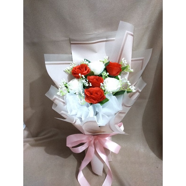 

Buket bunga artificial