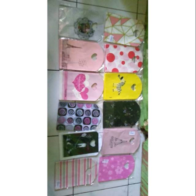 

Plastik olshop motif