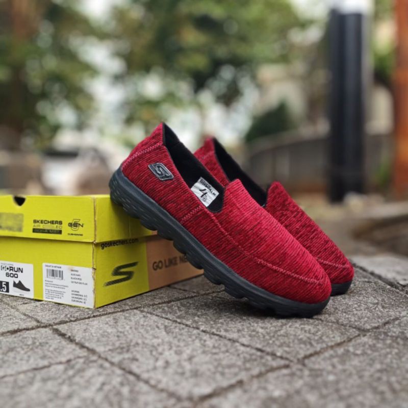 SEPATU PRIA SNEAKER SKECHERS SLIP ON SIZE 39-44