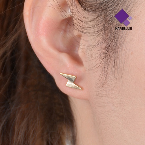 Naiveblue Anting Tusuk Bentuk Petir Mini Bahan Alloy Gaya Punk Untuk Pria / Wanita