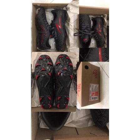 sepatu sepak bola second/bekas merk Specs  LS ETNIS FG-Priangan 2022