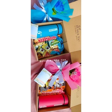 Hampers/ gift box/ hadiah wisuda murah/ tumbler + coklat