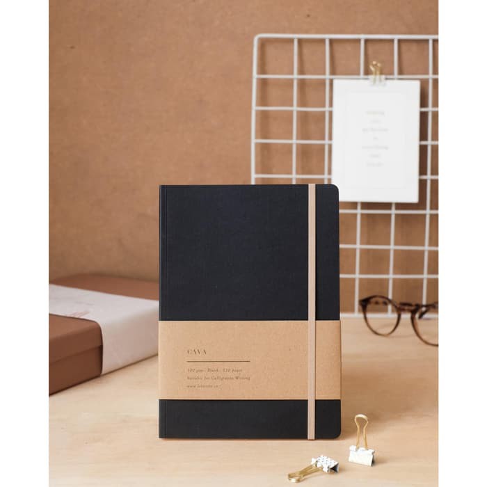 

Cava Notebook Midnight Black + custom nama / Buku Catatan Hadiah Unik BKIL_1902
