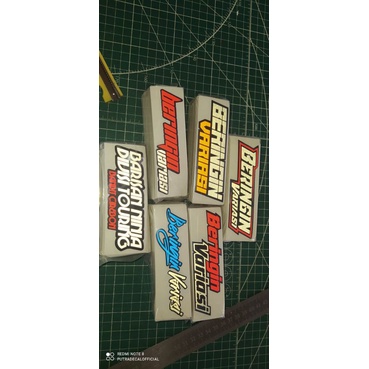 

cutting sticker nama,tulisan,logo,bebas reques