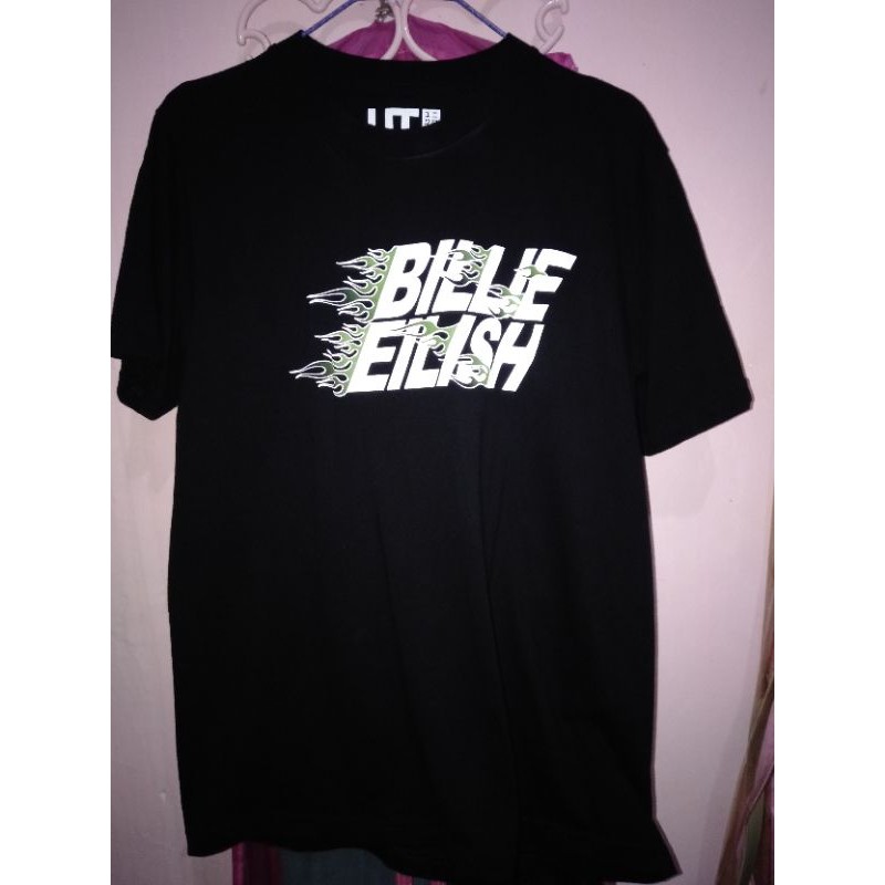 T shirt uniqlo billie eilish preloved