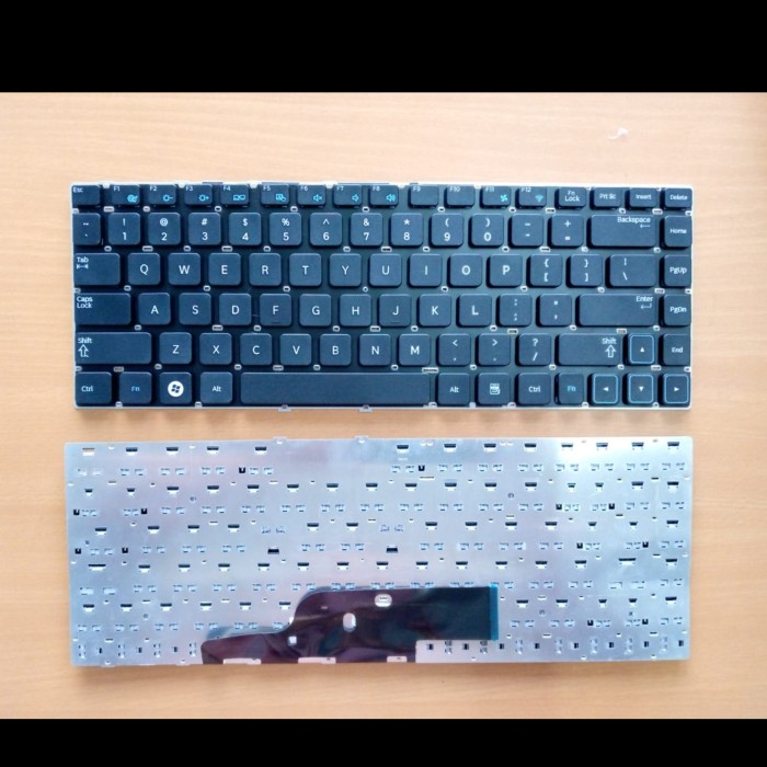 Keyboard Original Samsung NP300 E4V NP300E4X NP300E4V NP300E4Z