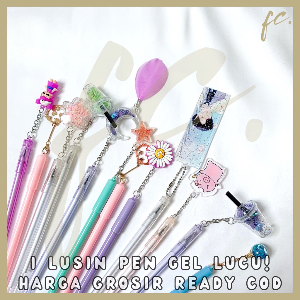 

Set 1 Lusin / 12 Pcs Pen / Pulpen Gel Hitam Random Gantungan Bulan Sabit Moon Star Galaxy Idol Glitter Manik Sakura Starbucks Gift Motif Grosir Ready COD