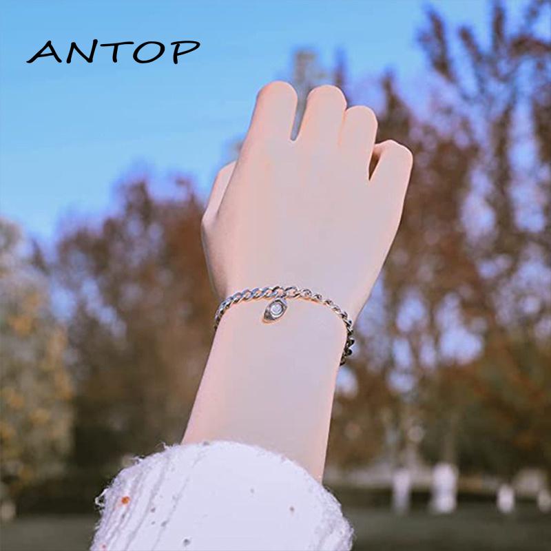 Gelang Tangan Magnet Motif Hati Untuk Pasangan / Pria / Wanita