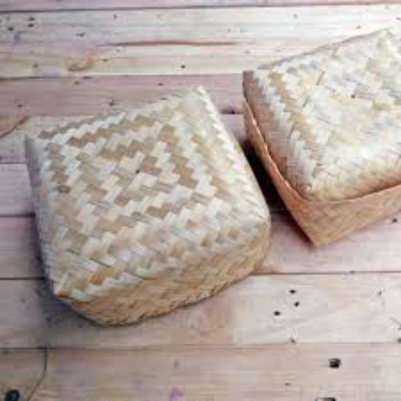

[ Halodul ] Besek 25x25 cm sepasang | besek bambu hampers kotak hantaran lebaran