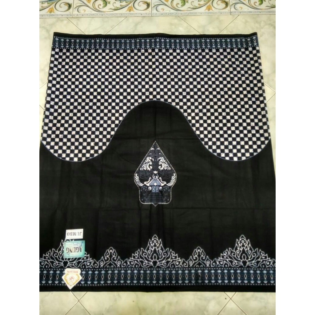 Sarung Batik Gunungan Wayang Pria Polos / Sarung Batik Pria / Sarung Hitam / Sarung pria
