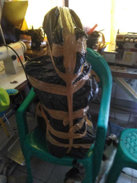 Manekin Gamis Torso Cewek Dan Kaki Besi Via Jne Trucking