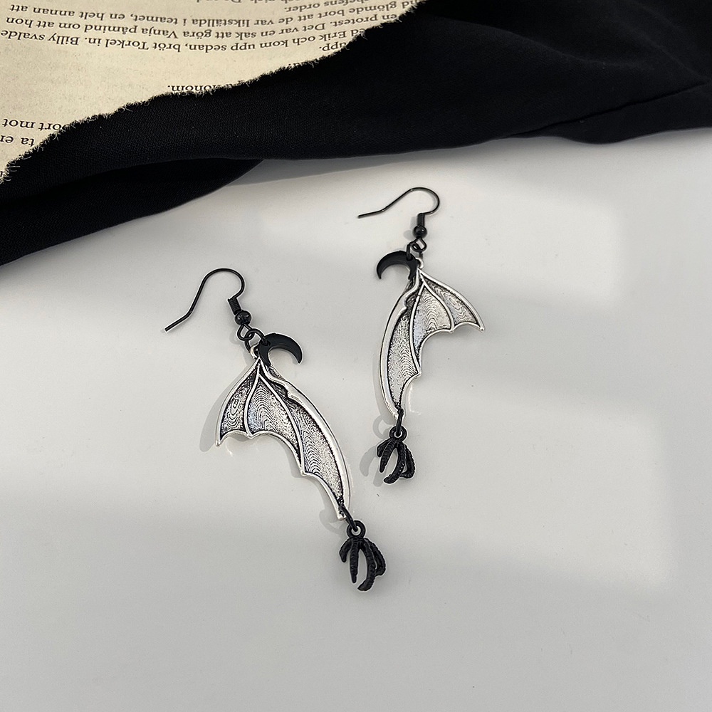 Mhang Anting Kait Gantung Bentuk Sayap Kelelawar Silver Antik Gaya Gothic Vintage Untuk Halloween