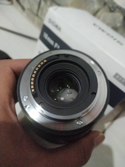 Lensa Sigma 16mm F1. 4 for SONY