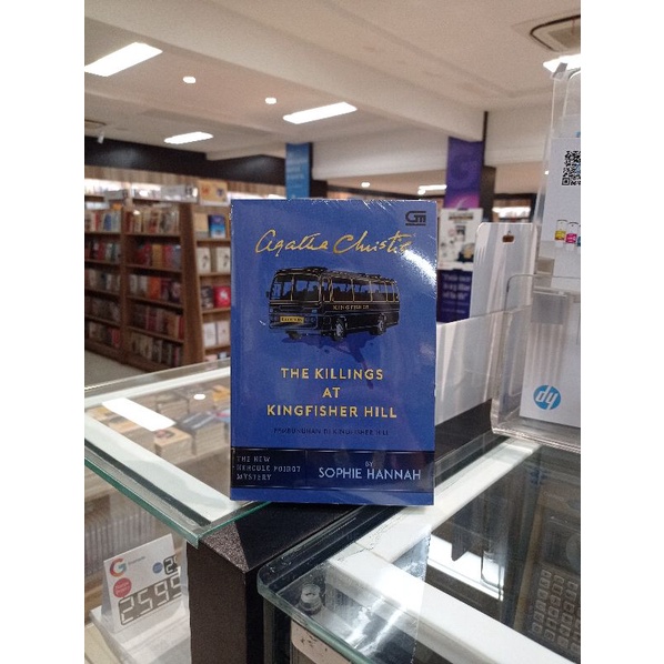 Novel agatha christie - the killings at kingfisher hill original