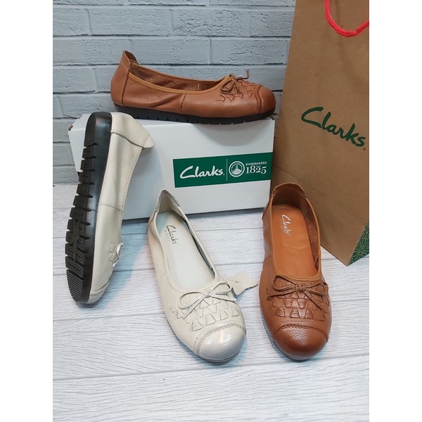 SEPATU FLAT SHOES WANITA BAHAN KULIT ASLI - clarks 739