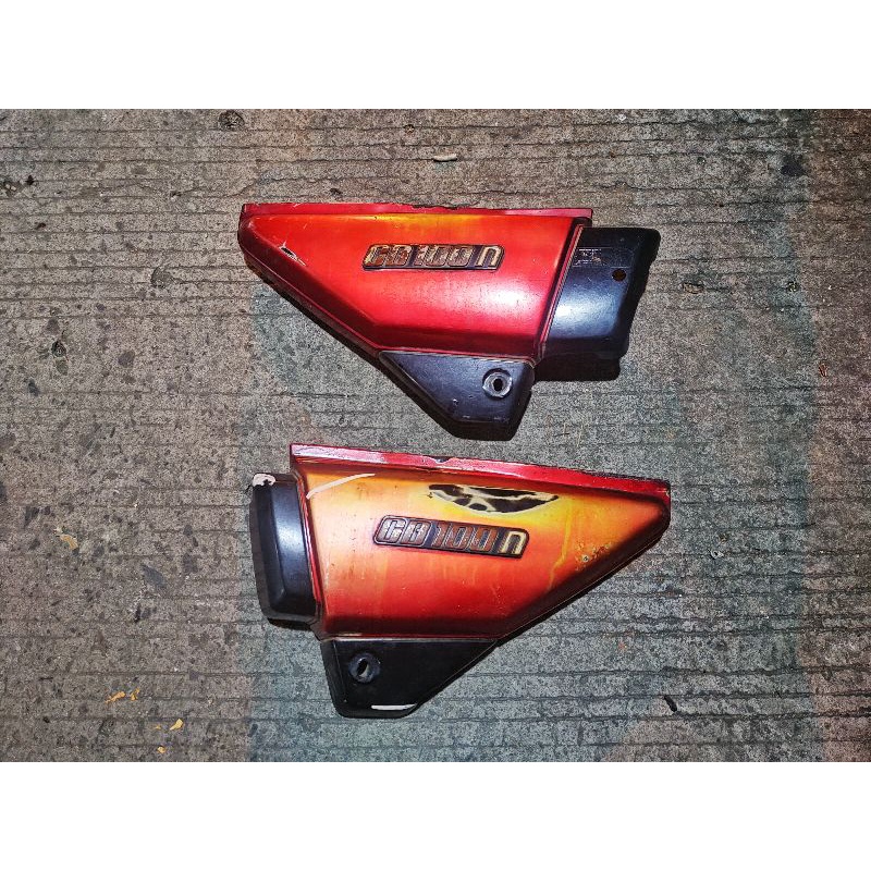Cover/Tutup Box aki samping kanan Kiri Honda CB 100N Original