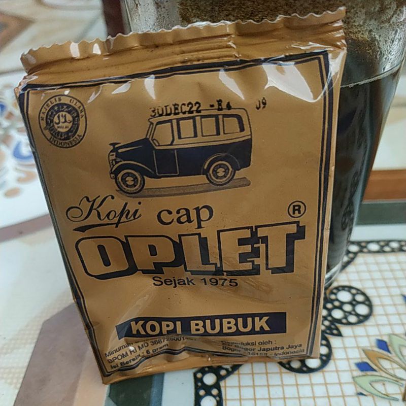 

Kopi Bubuk Cap Oplet (tanpa gula) / sashet