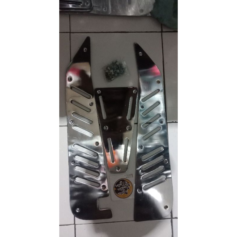 bordes dek lantai vespa pts chrome