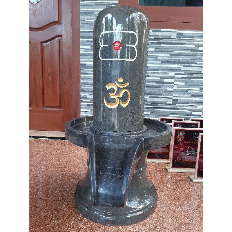 Lingga Yoni Marmer Hitam