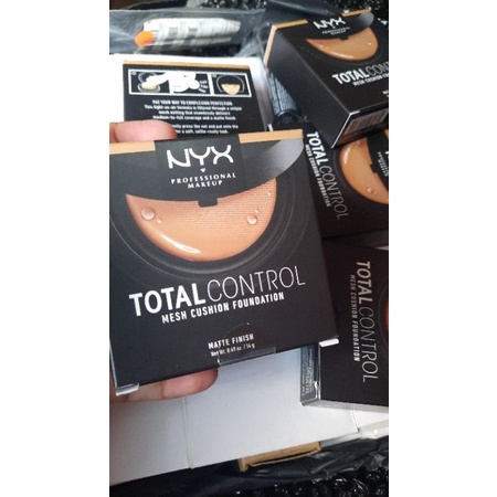 NYX Professional MakeUp Total Control Mesh Cushion Foundation Make Up - Light  (Matte Finish) exp 2024