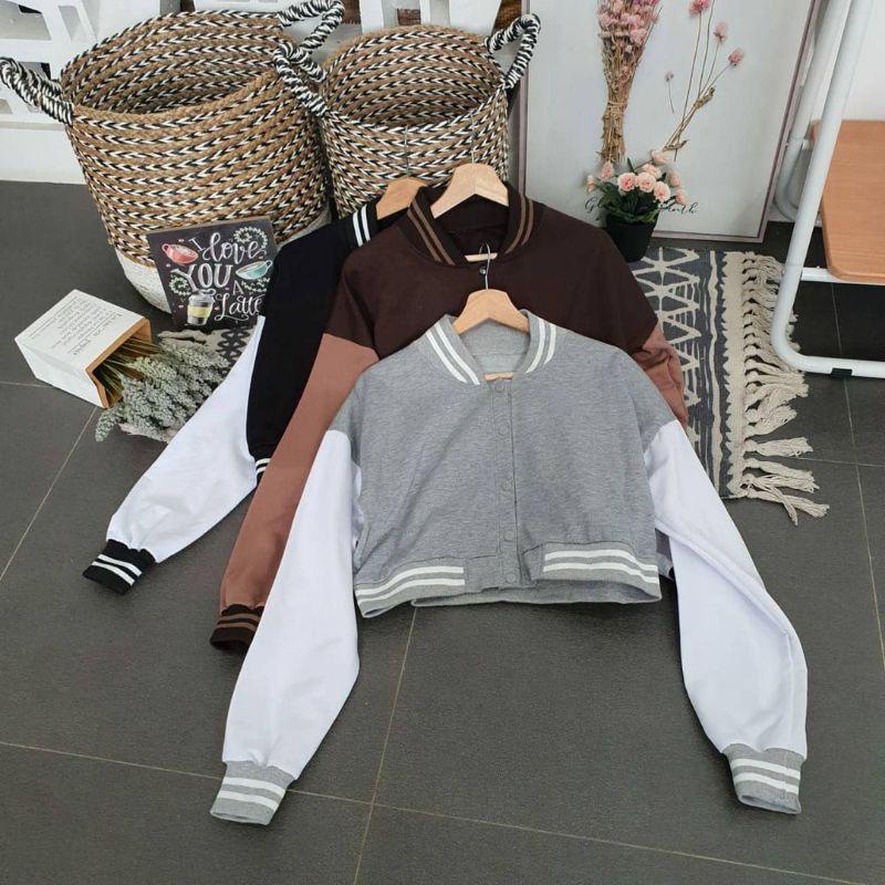 MISS BISBOL CROP BORDIR JAKET CEWE - BASEBALL BW JAKET VARSITY CROP FLEECE-HITAM POLOS