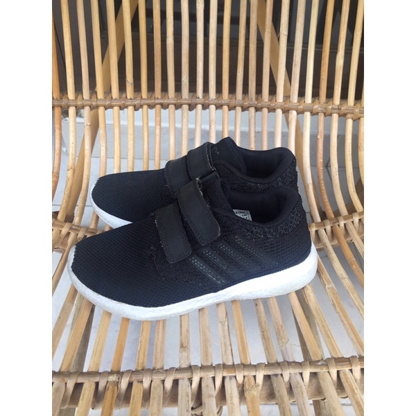 Tomkins anak perempuan