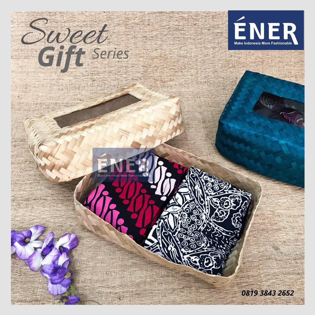 

Souvenir/Gift/Hampers Kain Batik Cap ENER + Box Anyaman Exclusive [PK2]