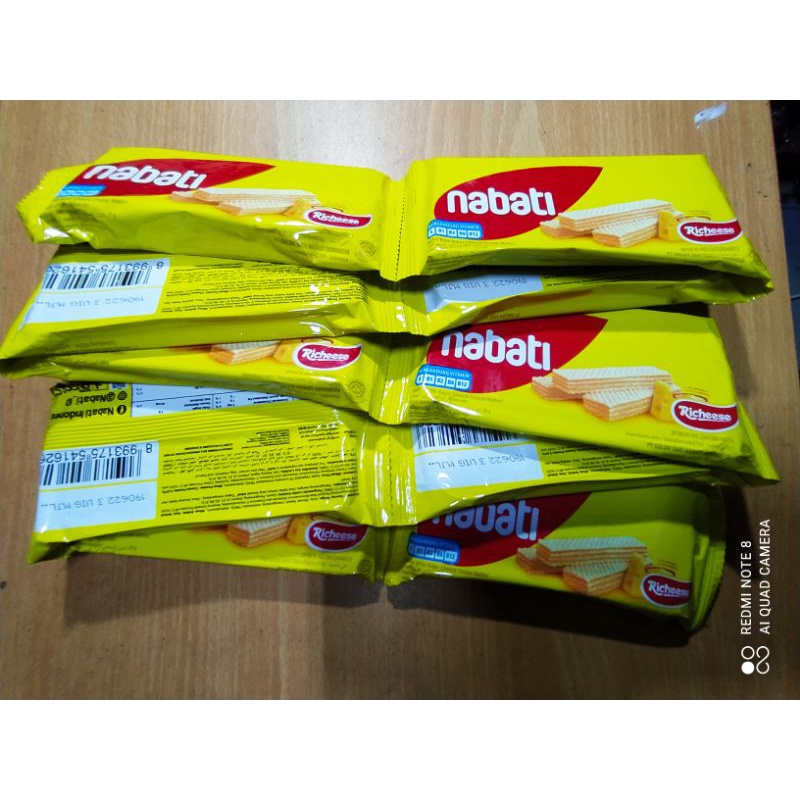 

1 pak nabati wafer richeese isi 10 pcs eceran 1000