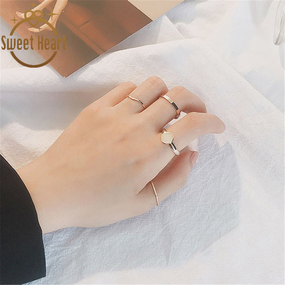 5pcs / Set Cincin Bentuk Geometri Gelombang Bengkok Warna Emas Untuk Wanita