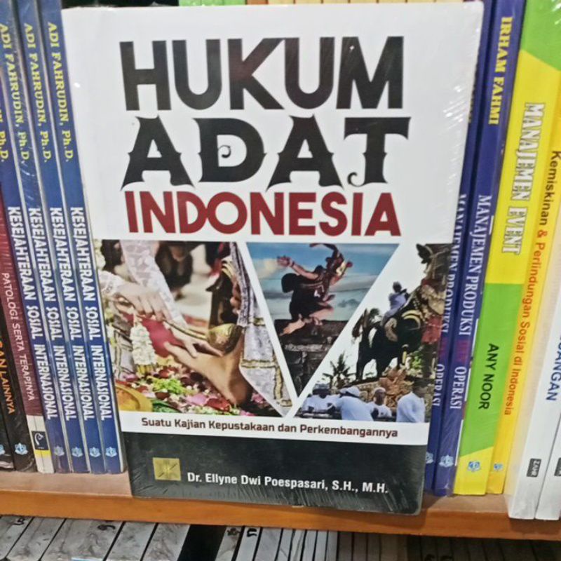 

buku hukum adat Indonesia suatu kajian kepustakaan dan perkembangannya