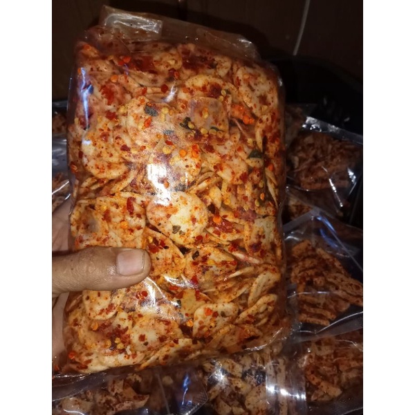 

seblak kempelang Bantat pedas keriuk gurih aroma daun jeruk isi 500grm