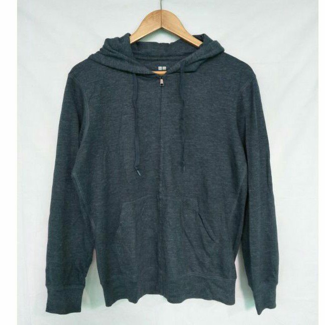 jaket zipper hoodie uniqlo second original polos tebal