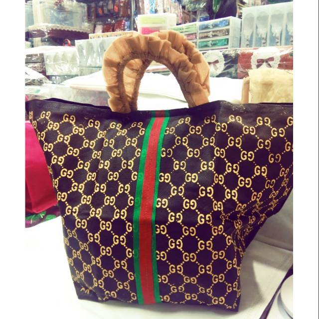 

Tas berkat motiv gucci isi 12pcs