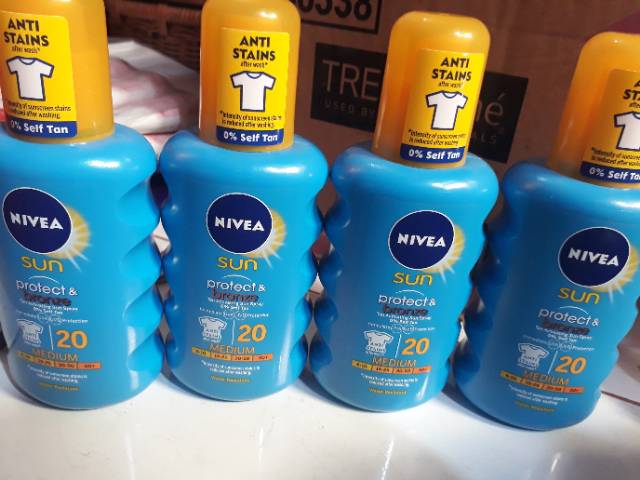 Nivea sun protect&amp;bronze spray spf 20 anti stains water resistant /handbody nivea spray spf 20