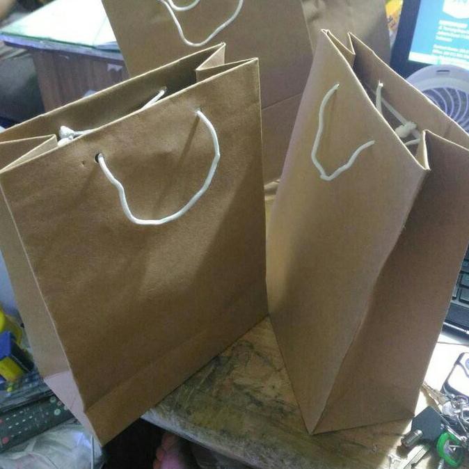 

Paperbag Polos (25 X 20 X 9)