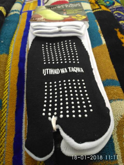 Kaos Kaki Jempol Anti Slip Haji Dan Umroh