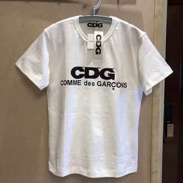 COMME des GARCONS