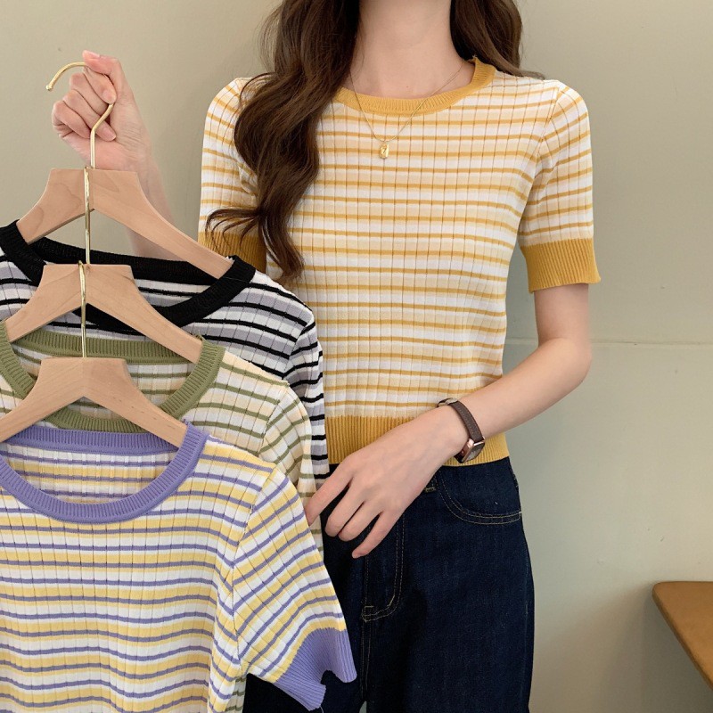 Atasan Knit Wanita model Korea Motif Garis-garis kualitas import 100%