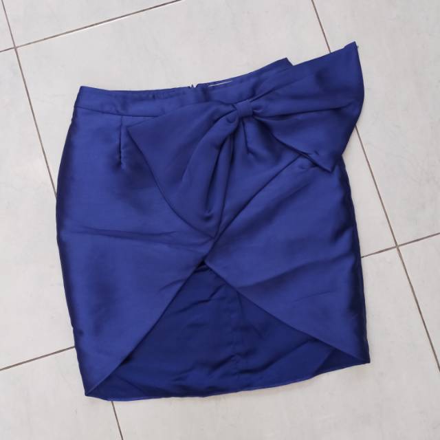 Preloved Skort (rok celana) biru dg pita besar