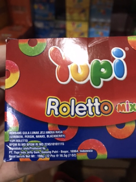 Yupi Roletto 1 Box isi 12 Pcs