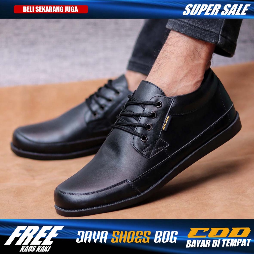 PIRELY Sepatu Kasual Formal Pria Pantofel Casual Kulit Sintetik Kerja kantor Kuliah Simple Murah