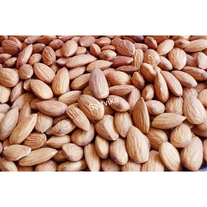 

almond mentah 500 gr