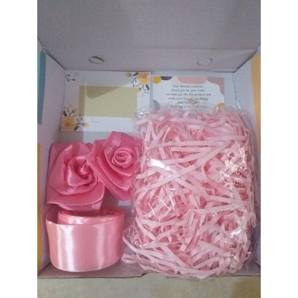 

BOX KADO/BOX HAMPERS/GIFT BOX/KOTAK KADO/KOTAK HADIAH/BOX ULANG TAHUN