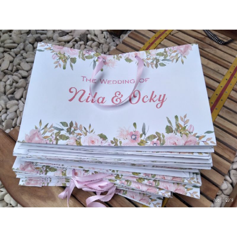 

Paperbag Putih besar bridesmaid ulang tahun custom souvenir godiebag