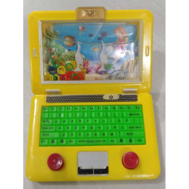 Mainan game air bentuk laptop