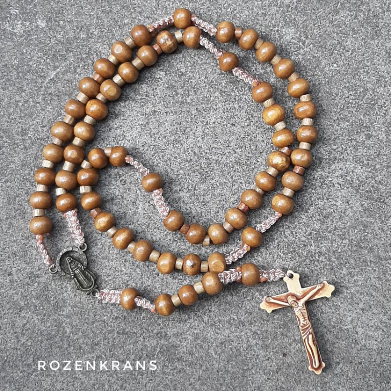 KALUNG ROSARIO KAYU POLOS SALIB BOLAK BALIK