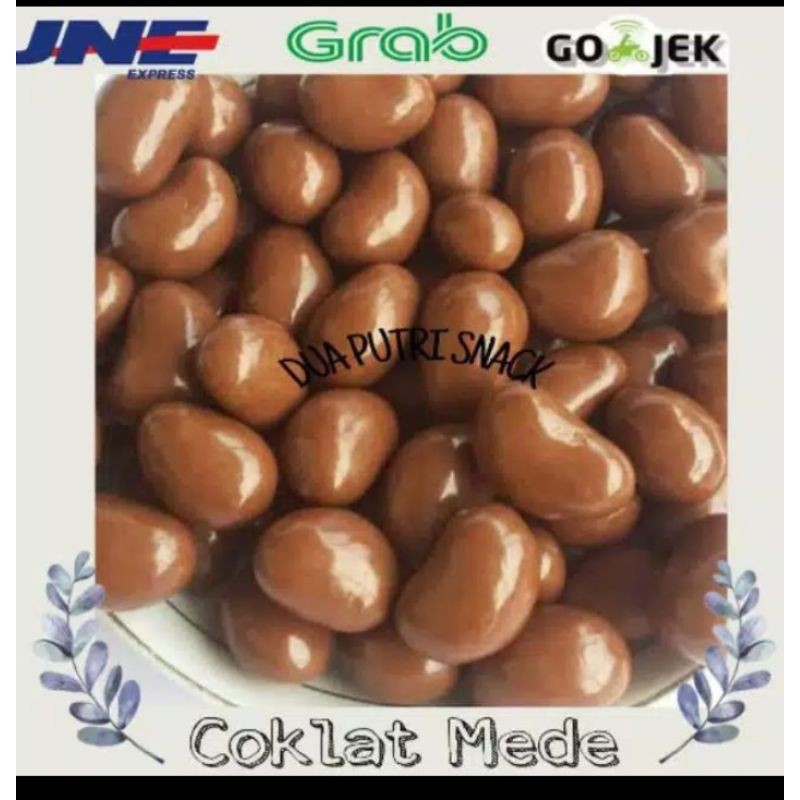 

Coklat DELFI isi kacang Mede 500gr