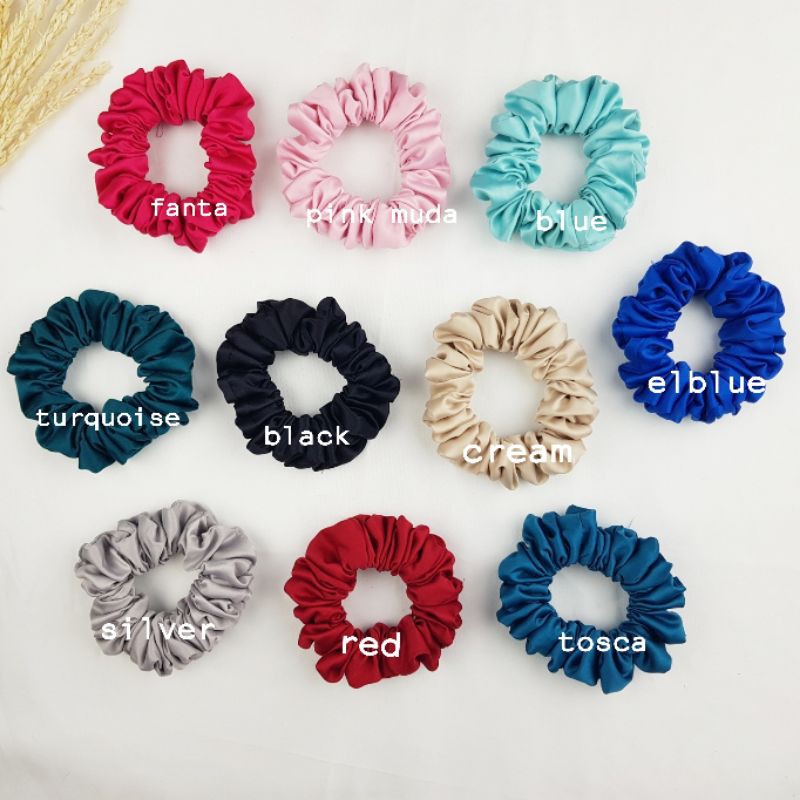 Scrunchie Satin Velvet SMALL Kunciran Ikat Rambut Aksesoris