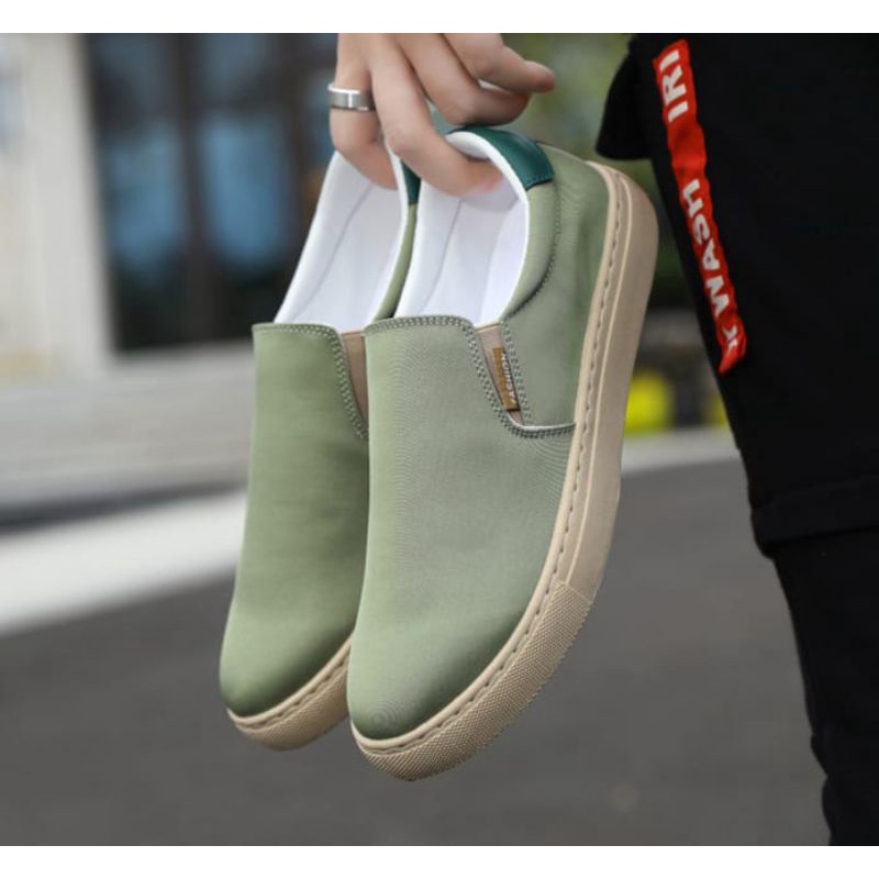 [NEW] KANOSUE MEN SLIP ON CASUAL ANTISLIP KS2092 KS #Realstock