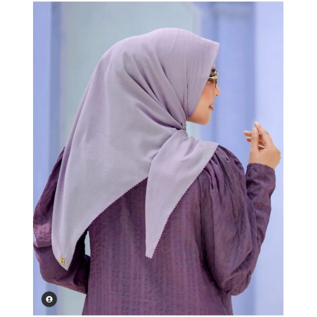 Tapis Embossed Rhubarb by Buttonscarves